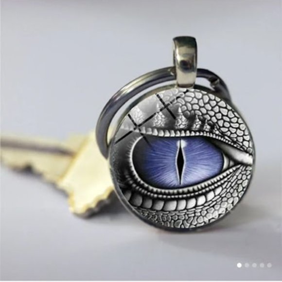 Vintage Style Dragon's Eye Gemstone Keyring or Unique Bag Charm Measures 2.15" - Picture 1 of 4